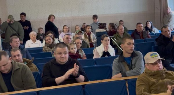 Творчий вечір для захисників і захисниць «Любов все переможе!»