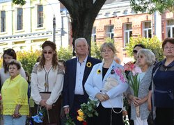 Пам’ять, яка об’єднує: УНУ разом із громадою міста вшановує Героїв