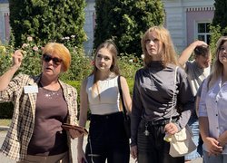 Бібліотека УНУ відкриває двері у світ традицій і культурної спадщини університету