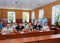«Перемагає той, хто пам’ятає»: в УНУ розпочали навчальний рік з лекції-пам’яті героям України