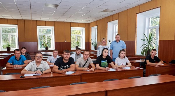 «Перемагає той, хто пам’ятає»: в УНУ розпочали навчальний рік з лекції-пам’яті героям України