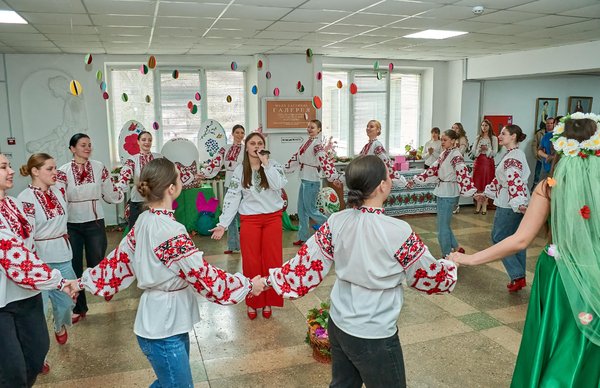 «Великодні дива» в Уманському національному університеті: коли добро має смак, а віра – крила