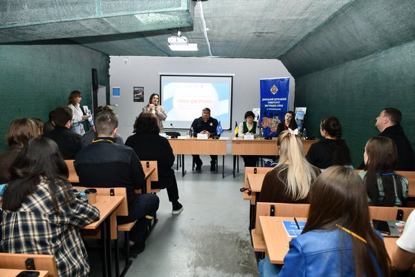 Студенти УНУ долучилися до всеукраїнської тренінгової програми «UAS QA Pool»