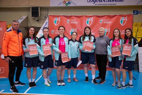 Баскетбольні баталії у Черкасах: студенти УНУ – серед призерів обласного етапу «Пліч-о-пліч»