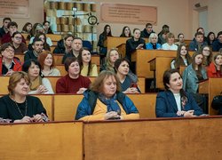 Гумор крізь війну: творча зустріч із військовим і письменником Віталієм Запекою