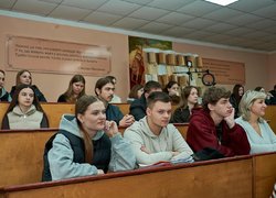 Гумор крізь війну: творча зустріч із військовим і письменником Віталієм Запекою