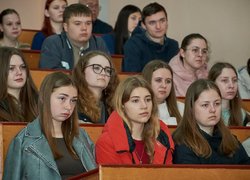 Гумор крізь війну: творча зустріч із військовим і письменником Віталієм Запекою