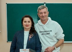 Гумор крізь війну: творча зустріч із військовим і письменником Віталієм Запекою