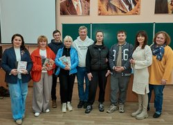 Гумор крізь війну: творча зустріч із військовим і письменником Віталієм Запекою