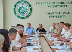 Експертний діалог: архітектура об’єднаного університету – структура, партнерство, розвиток