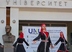 «Свої серед своїх»: зустріч поколінь у рідному університеті