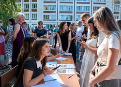 «Свої серед своїх»: зустріч поколінь у рідному університеті