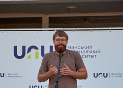 «Свої серед своїх»: зустріч поколінь у рідному університеті