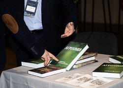 Чорнозем під мікроскопом часу: 60-річний польовий дослід УНУ презентовано на конференції «Рослинництво 2026. Наука та магія»