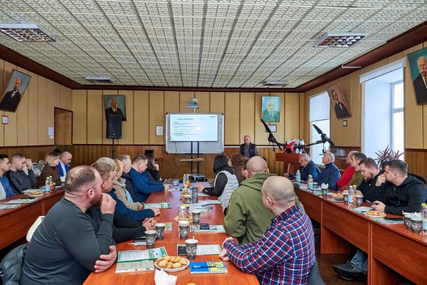 Агродрони в дії: в УНУ обговорили інновації та економічні переваги для фермерів
