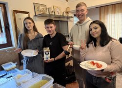 Подорож до сонячної Чорногорії – різдвяна казка студентів УНУ