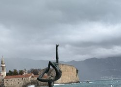 Подорож до сонячної Чорногорії – різдвяна казка студентів УНУ