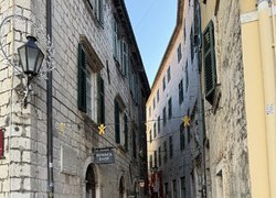 Подорож до сонячної Чорногорії – різдвяна казка студентів УНУ