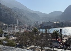 Подорож до сонячної Чорногорії – різдвяна казка студентів УНУ