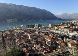 Подорож до сонячної Чорногорії – різдвяна казка студентів УНУ