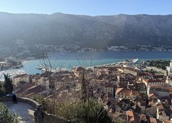 Подорож до сонячної Чорногорії – різдвяна казка студентів УНУ