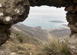 Подорож до сонячної Чорногорії – різдвяна казка студентів УНУ