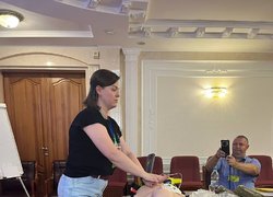 Домедична допомога рятує життя: представники УНУ взяли участь у тренінгу «Допоможи собі, допоможи іншим»
