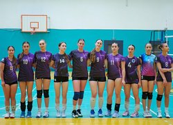 У спортивній залі УНУ відбувся випускний матч  волейбольного клубу «АВІОН»