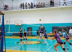 У спортивній залі УНУ відбувся випускний матч  волейбольного клубу «АВІОН»