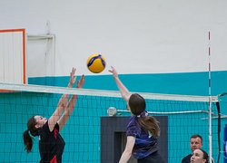 У спортивній залі УНУ відбувся випускний матч  волейбольного клубу «АВІОН»