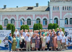Понад 500 випускників долучилися до форуму УНУ «Наші люди»