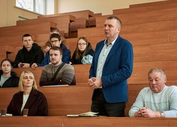 В УНУ відбулася презентація книги Ростислава Сосси «Київщина на картах і планах»