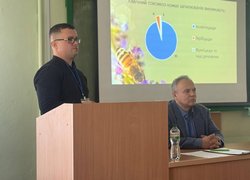В УНУ обговорювали актуальні питання розвитку бджільництва в Україні
