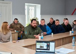 Єдність влади, бізнесу й науки: в УНУ відбувся круглий стіл щодо фінансової реінтеграції ветеранів війни та ВПО