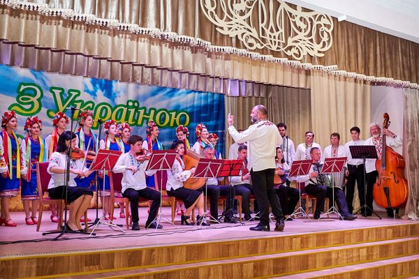 Фестиваль української пісні «З Україною в серці» відбувся в Уманському національному університеті