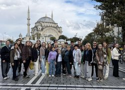 «Хлібодари» УНУ підкорюють Стамбул: українська пісня звучала на міжнародній сцені