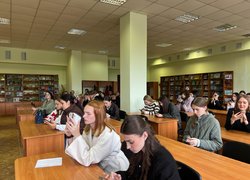 Від ідеї до відкриття: рада студентського самоврядування УНУ мотивувала молодь займатися наукою