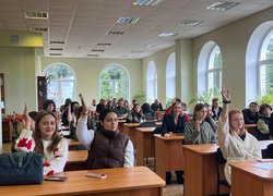 Від ідеї до відкриття: рада студентського самоврядування УНУ мотивувала молодь займатися наукою