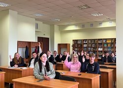 Від ідеї до відкриття: рада студентського самоврядування УНУ мотивувала молодь займатися наукою