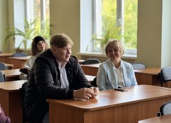 Бізнес-інкубатор UNU: студенти об’єднуються, щоб втілювати ідеї в життя!