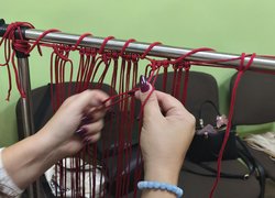 Українські традиції в сучасному форматі: студенти УНУ опановували мистецтво макраме