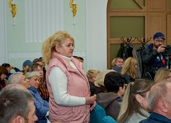 «Разом до рішень»: УНУ став майданчиком для діалогу переселенців і влади