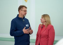 «Разом до рішень»: УНУ став майданчиком для діалогу переселенців і влади