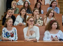 Не про війну з підручників: в УНУ студенти зустрілися з українськими захисниками