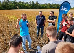 В УНУ відбувся Науково-практичний конгрес «Ефективні технології вирощування сої»