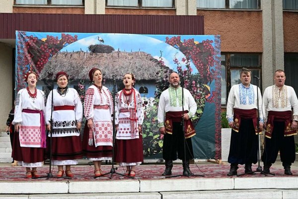 Творчі колективи УНУ стали учасниками мистецької події «ART-TOLOKA. Open Air»