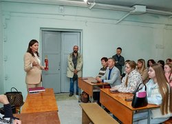 Виноробство як справа, що представляє Україну у світі: в УНУ відбулася зустріч із Наталією Бурлаченко