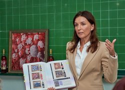 Виноробство як справа, що представляє Україну у світі: в УНУ відбулася зустріч із Наталією Бурлаченко