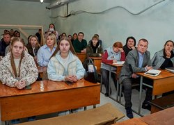 Виноробство як справа, що представляє Україну у світі: в УНУ відбулася зустріч із Наталією Бурлаченко