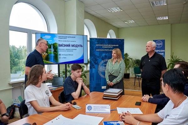 УНУ та ХДУ поглиблюють партнерство: підписано договір про впровадження елементів цифрової платформи KSU24